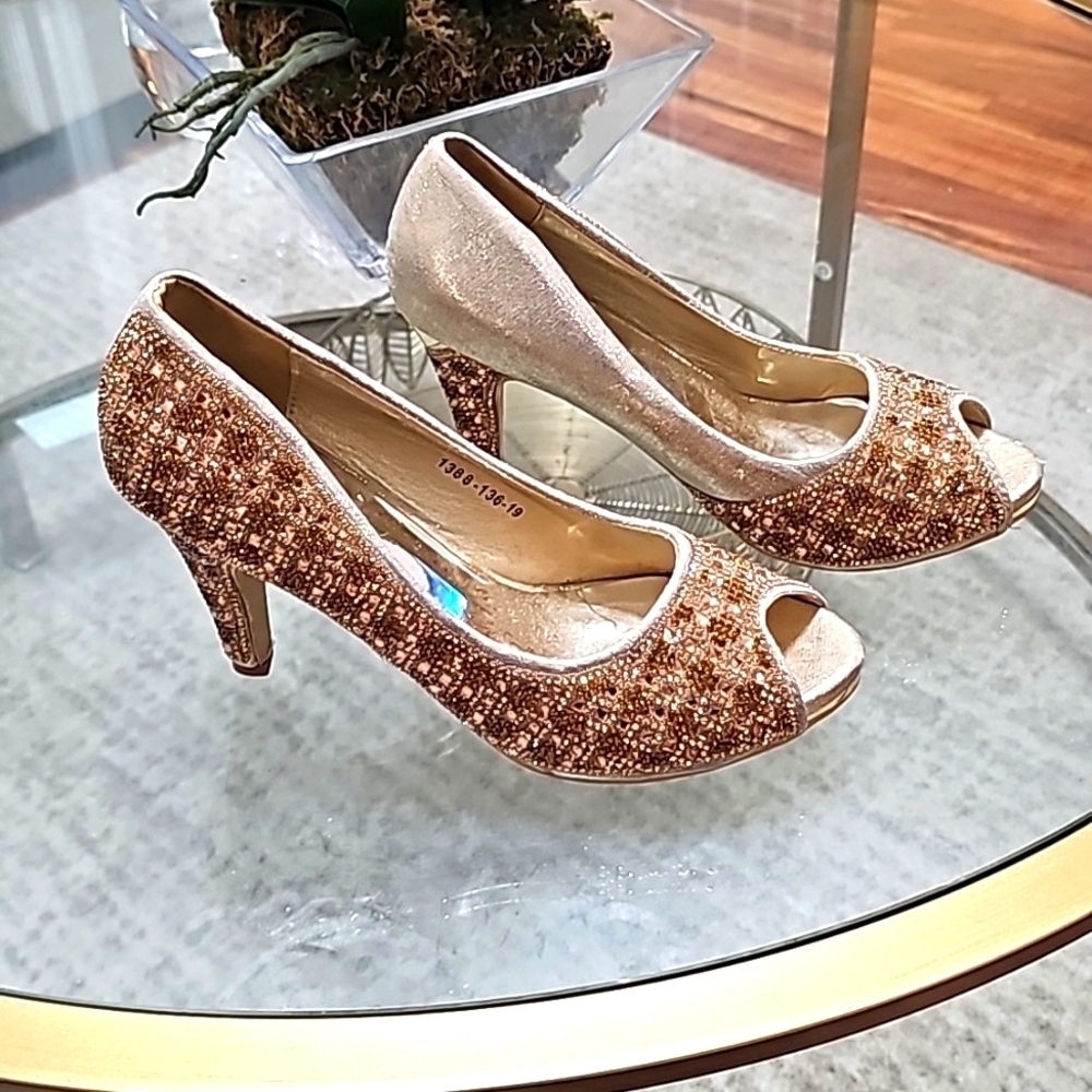 BIGGOTTI‎ GOLD ACCENTS Glitter glam Pumps size 7.5 Vintage